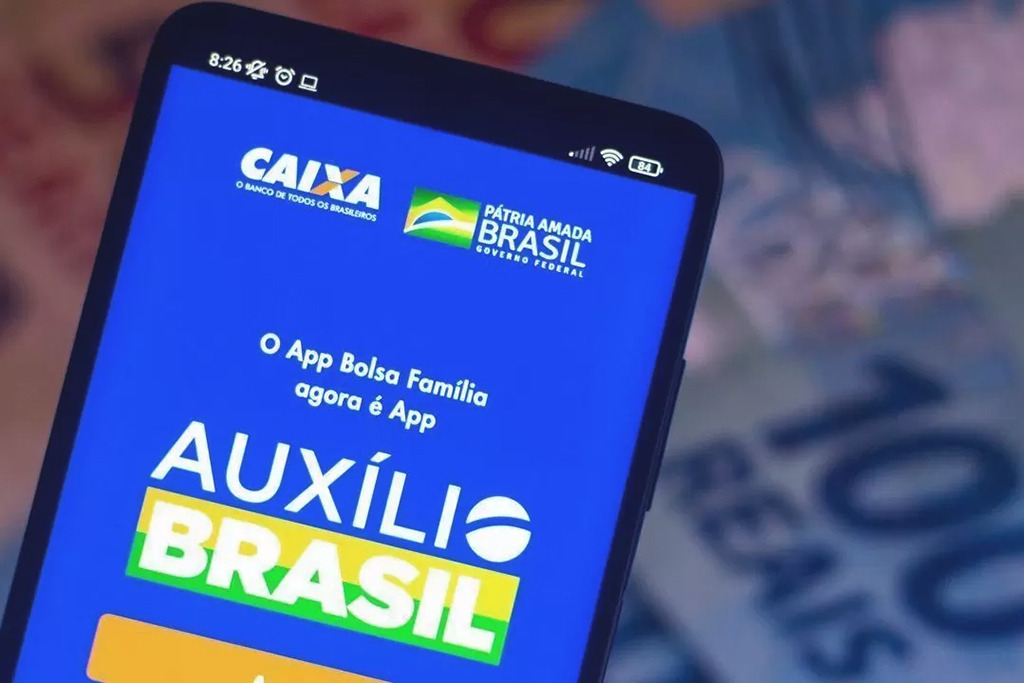 Conheça os riscos do empréstimo consignado do Auxílio Brasil
